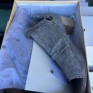 Gypsy Jazz Gray Wedges